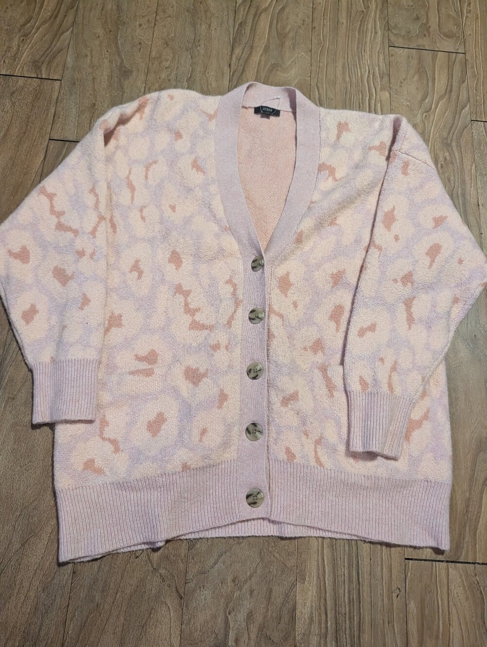 Relaxed Cardigan In Leopard - Picture 2 of 4